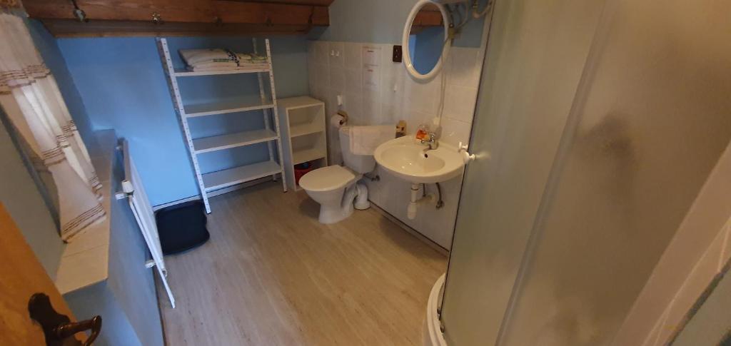 Penzion U Dvou pánů - Habitación Cuádruple