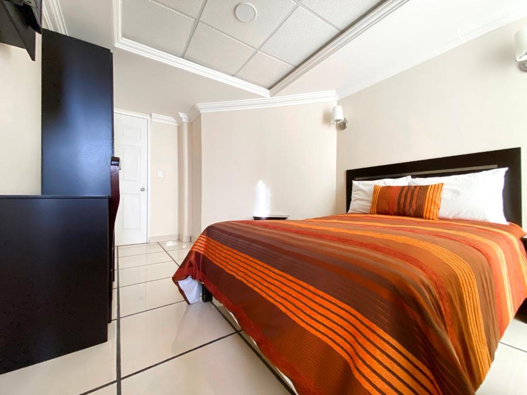Postel nebo postele na pokoji v ubytování Inn Express Hotel Tula