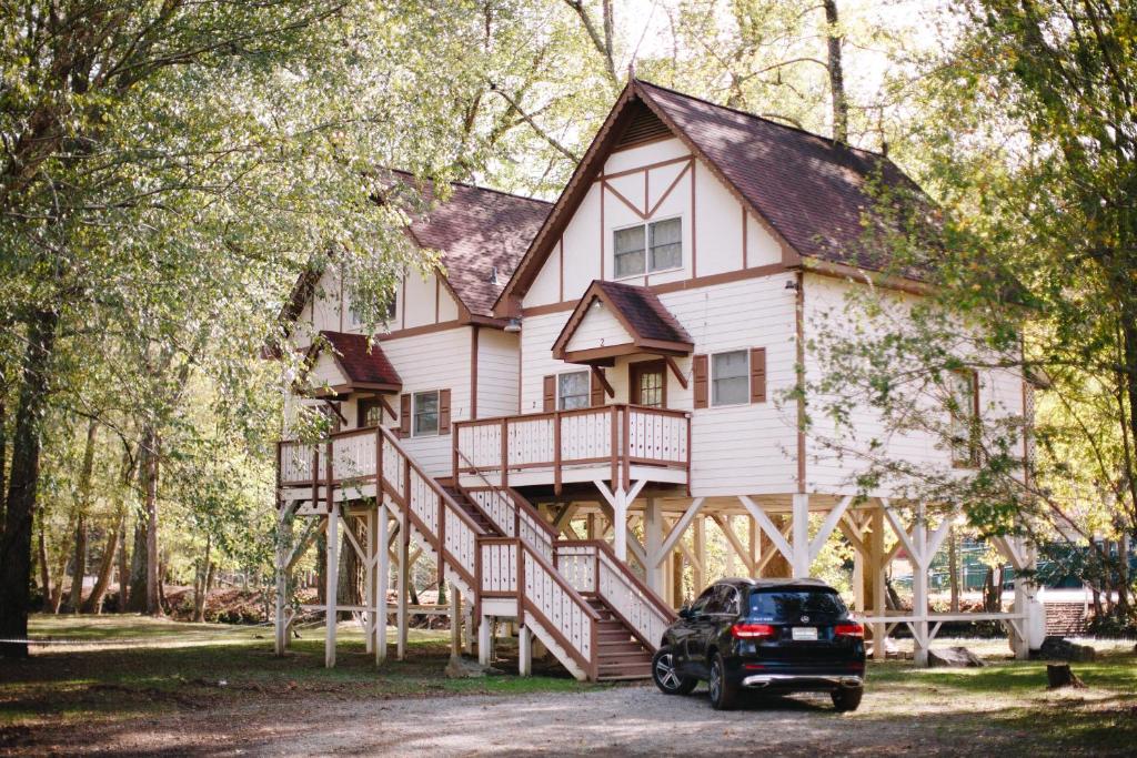 Riverbend Motel & Cabins - Spa Banyolu Deluxe Kabin