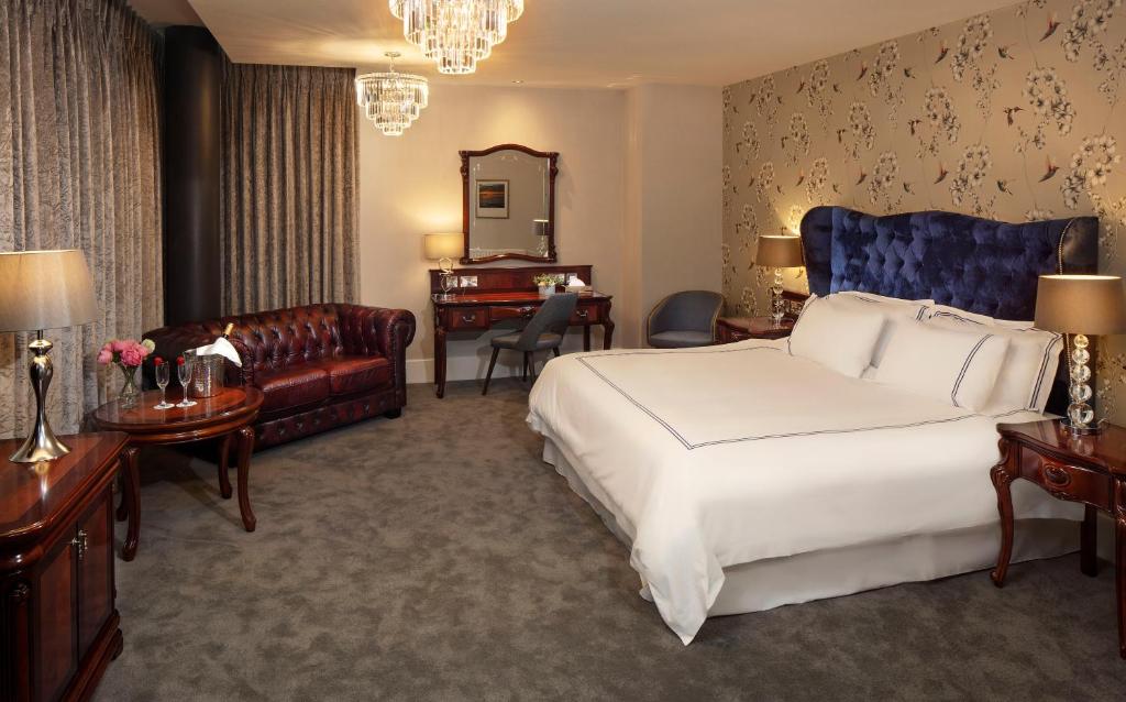 Posezení v ubytování Green Isle Hotel, Dublin