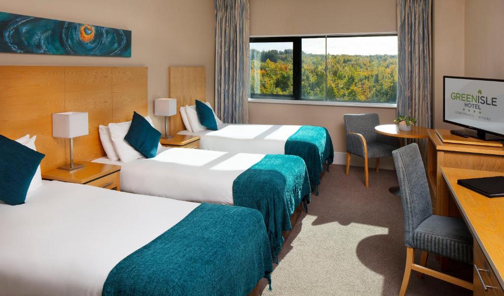 Postel nebo postele na pokoji v ubytování Green Isle Hotel, Dublin