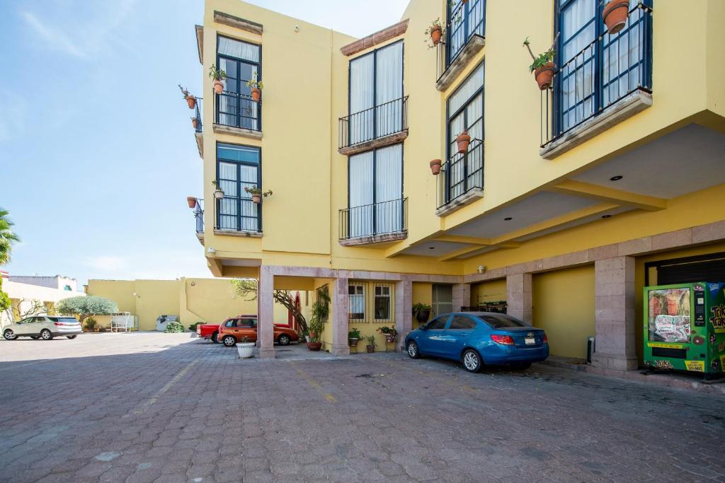Budova, kde se hotel nachází