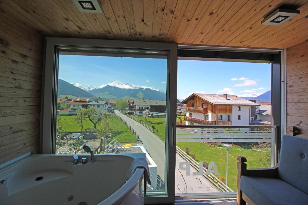 Alp Art Hotel Götzens - Resim 10