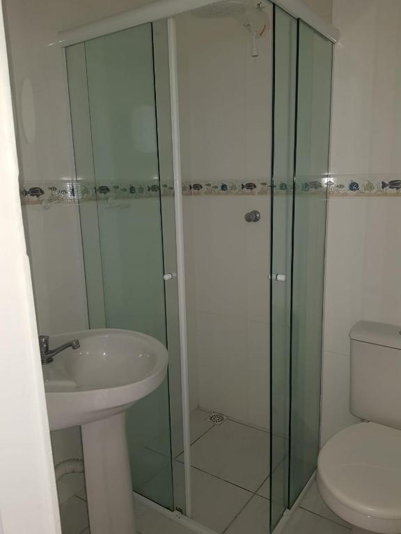  Triplex em Condomínio Clube frente mar