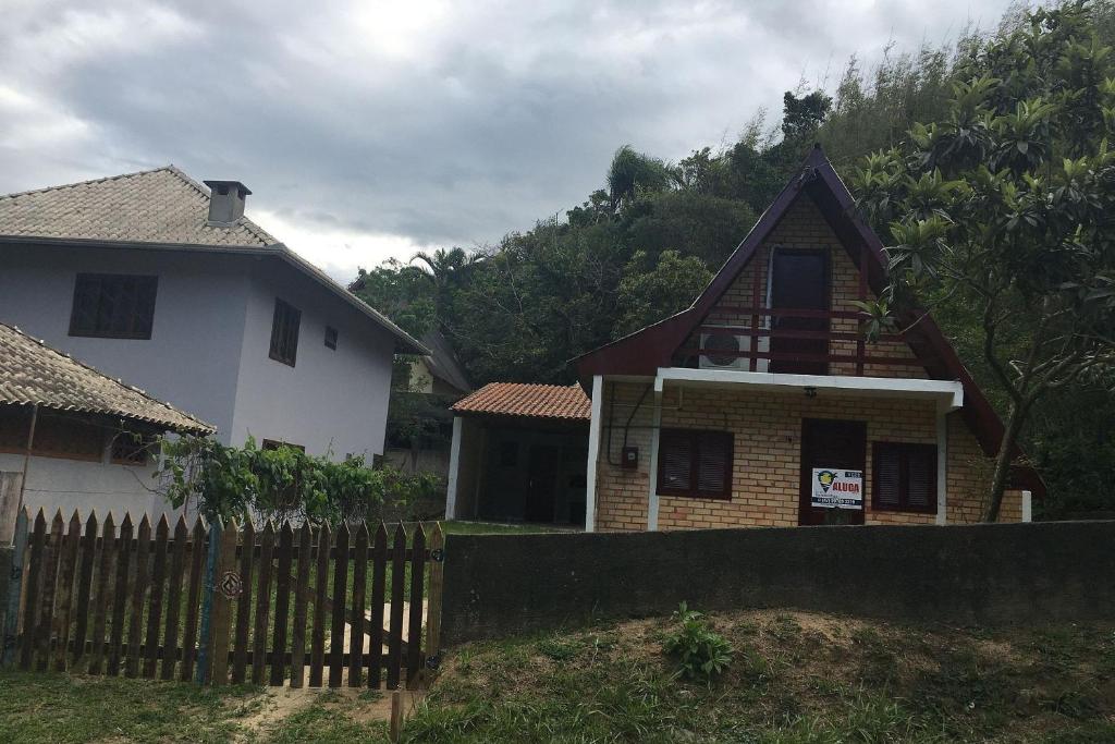  Chalé em Bombinhas Praia Da Tainha