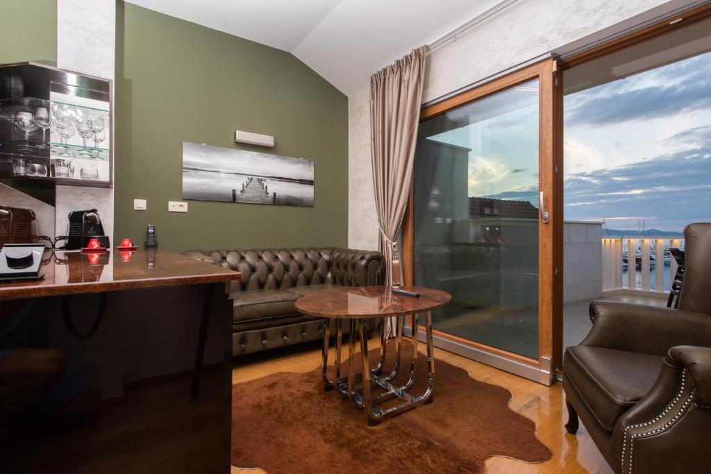 Η κουζίνα ή μικρή κουζίνα στο Suites Kod Guste