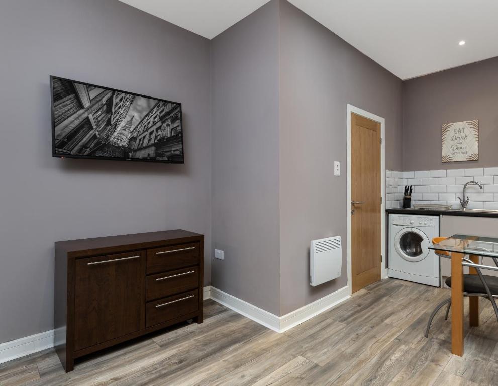 Darlington Town Centre Apartments free parking and Wi-Fi - Apartamento De Una Habitación