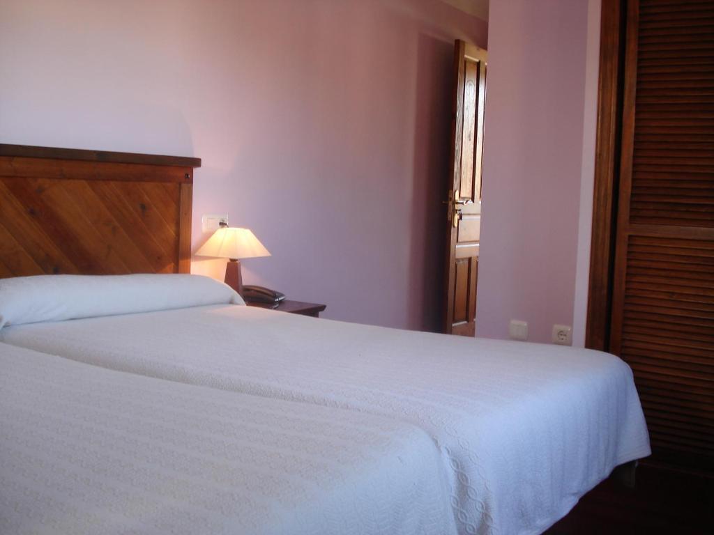 Booking.com: Hotel Moran Playa , Celorio, España - 177 ...