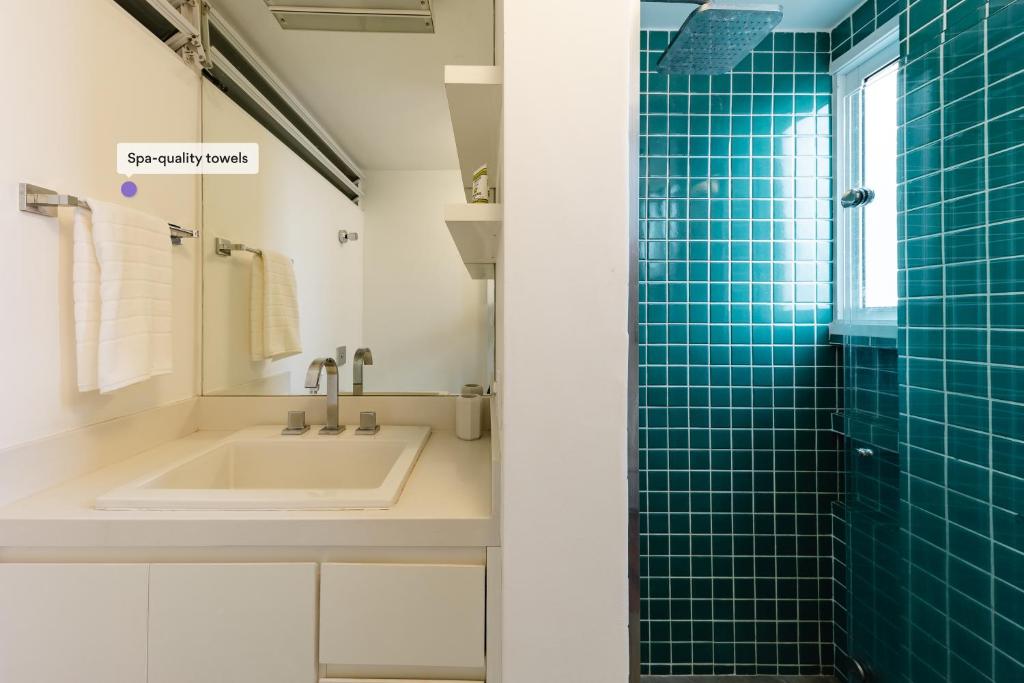  Apartamento amplo com 2 quartos - Jardim Paulista