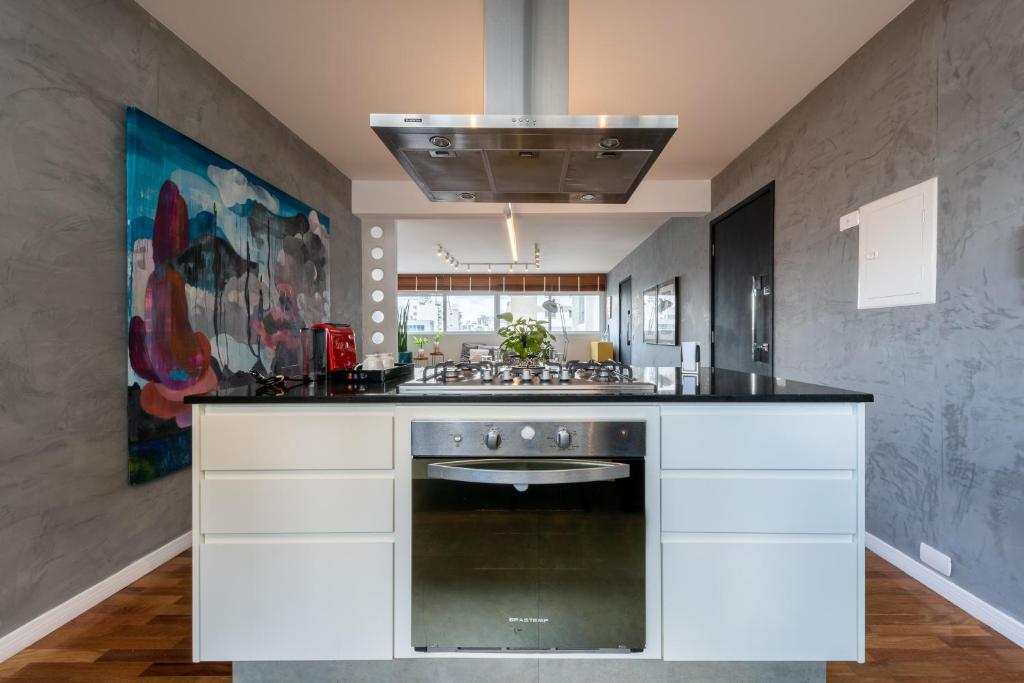  Apartamento amplo com 2 quartos - Jardim Paulista