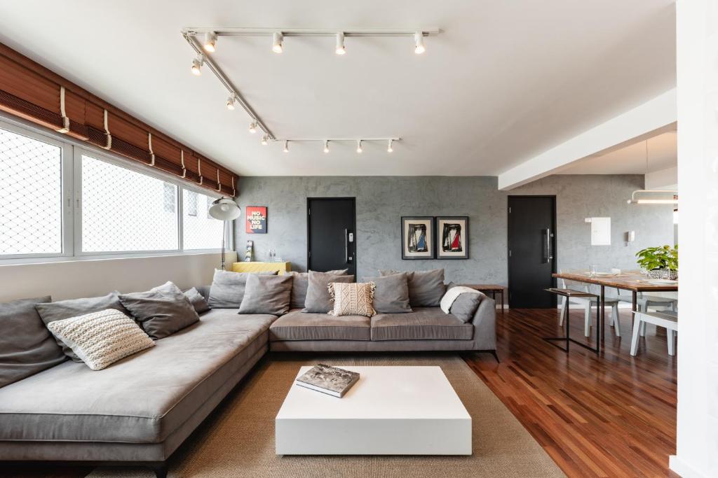  Apartamento amplo com 2 quartos - Jardim Paulista
