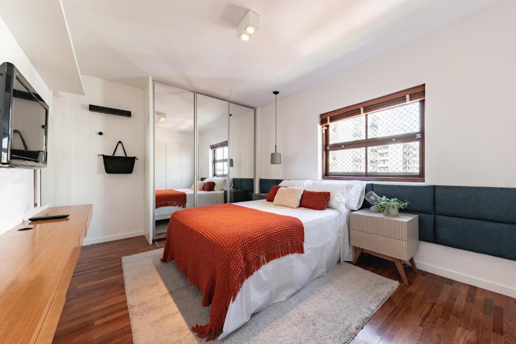  Apartamento amplo com 2 quartos - Jardim Paulista