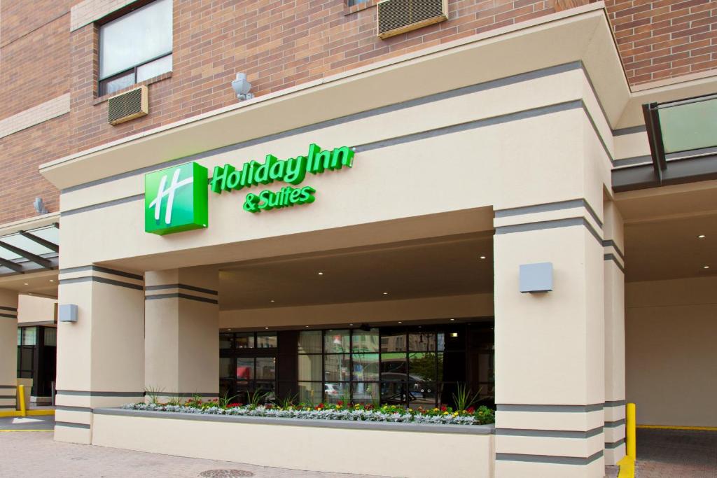 Foto da galeria de Holiday Inn & Suites Winnipeg Downtown, an IHG Hotel em Winnipeg