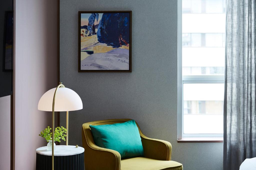 Kimpton Saint George Hotel by IHG - Resim 24