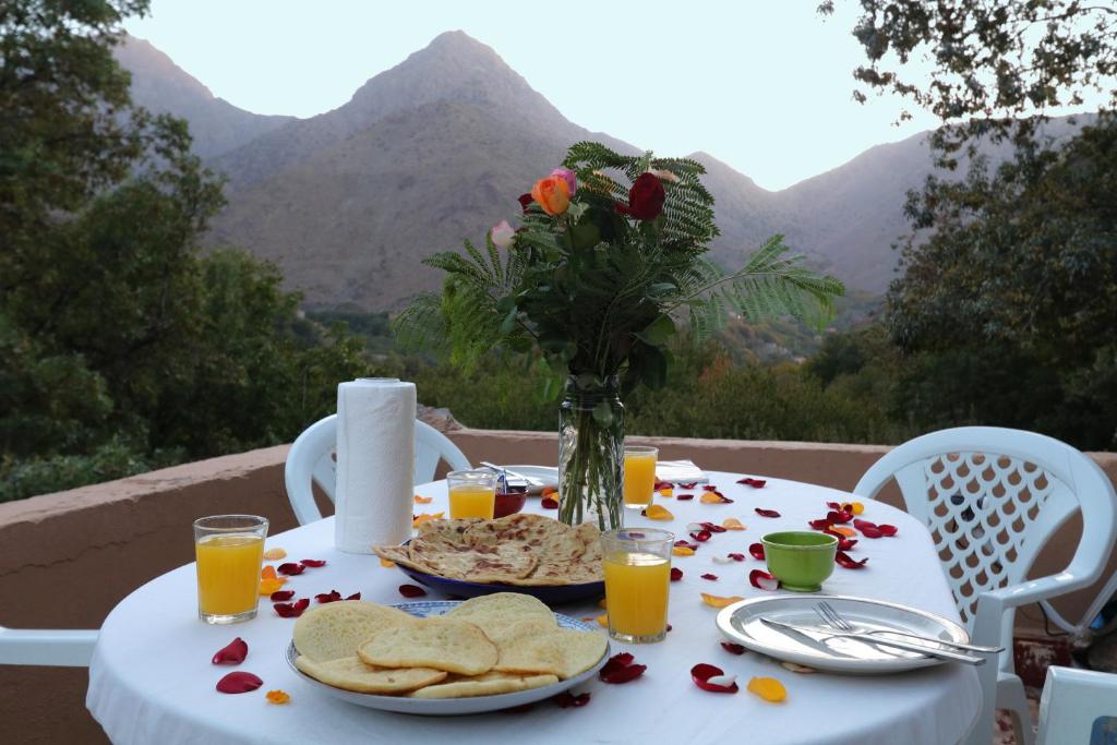 Nespecifikovaný výhled na hory nebo výhled na hory při pohledu z bed and breakfast