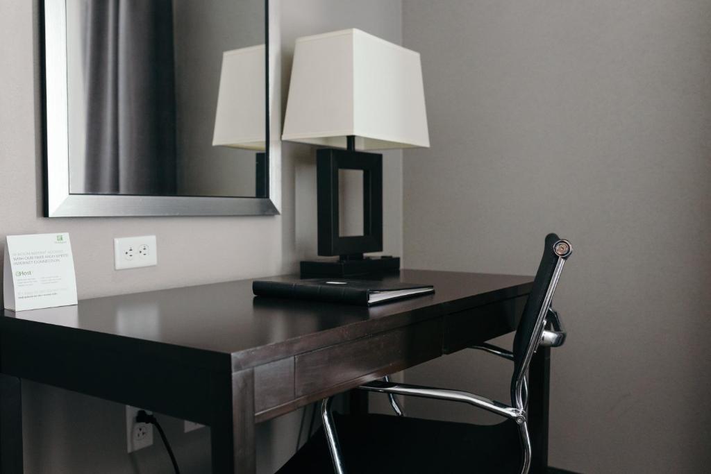 Holiday Inn and Suites East Peoria by IHG - Habitación Estándar Con Dos Camas Queen