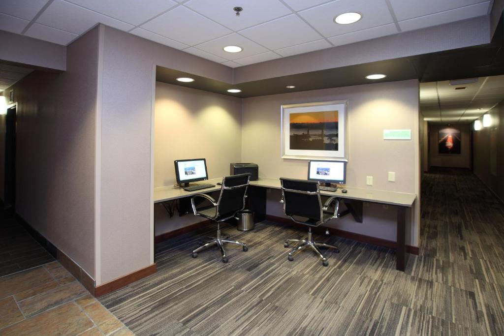 Holiday Inn & Suites Duluth-Downtown by IHG photo
