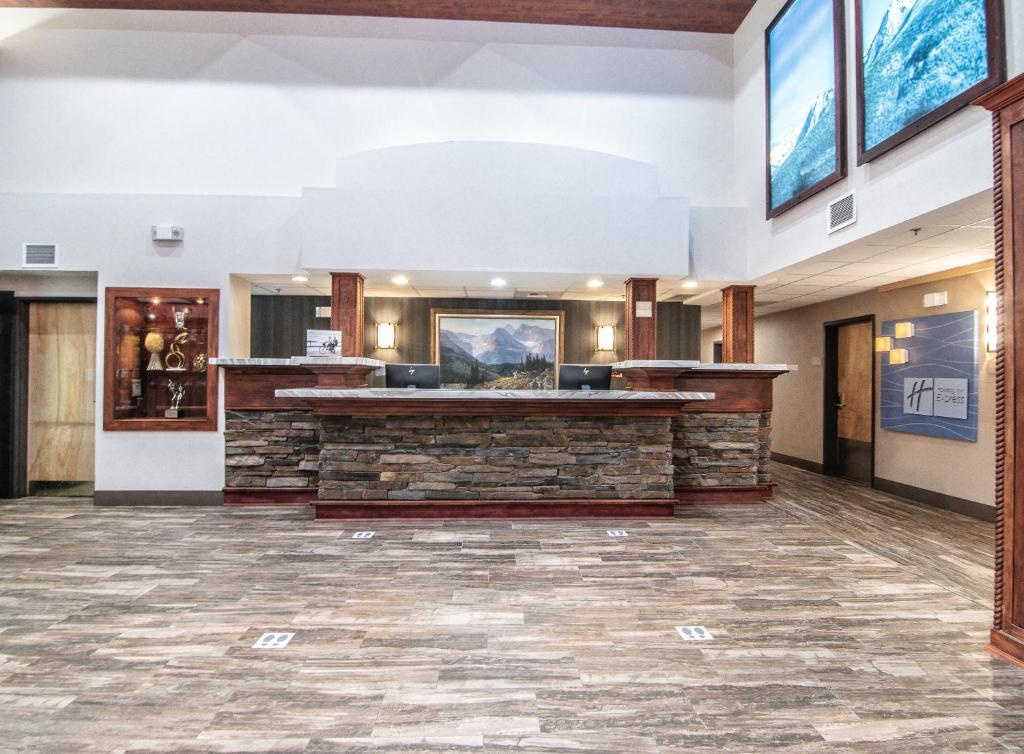 Holiday Inn Express Hotel & Suites Kalispell by IHG photo