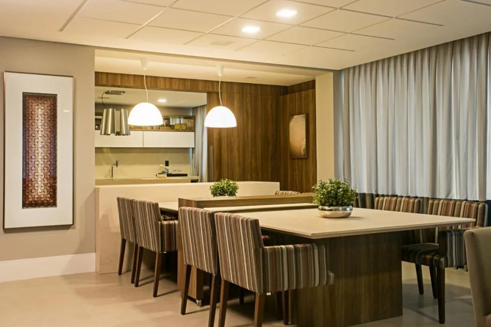Luxuoso em condomínio com infraestrutura de clube, Florianópolis, Brazilia