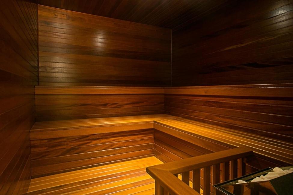  Luxuoso em condomínio com infraestrutura de clube