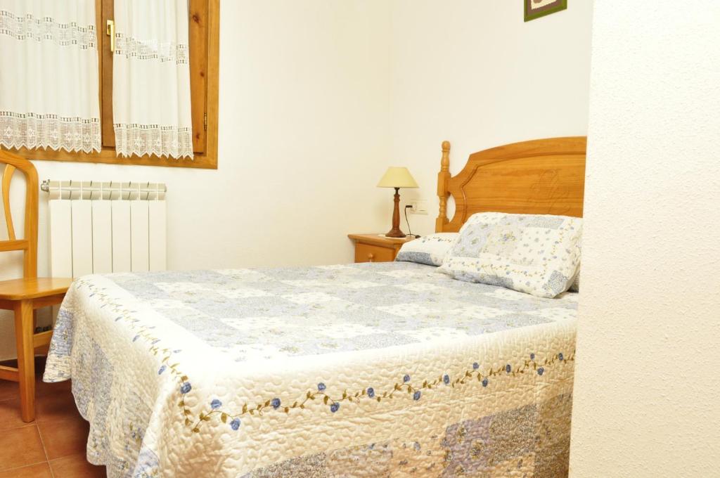 Casa Muro Ordesa - Two-Bedroom Apartment With Balcony