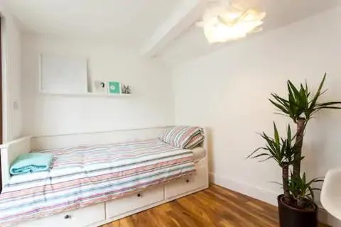 Tiny Home from Home, Southampton, Marea Britanie