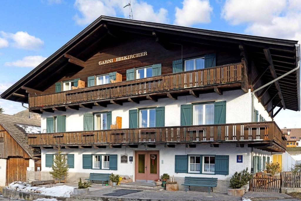 Budova, kde se aparthotel nachází