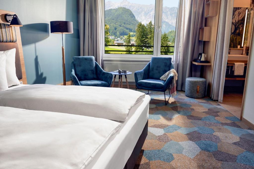 Nespecifikovaný výhled na hory nebo výhled na hory při pohledu z hotelu