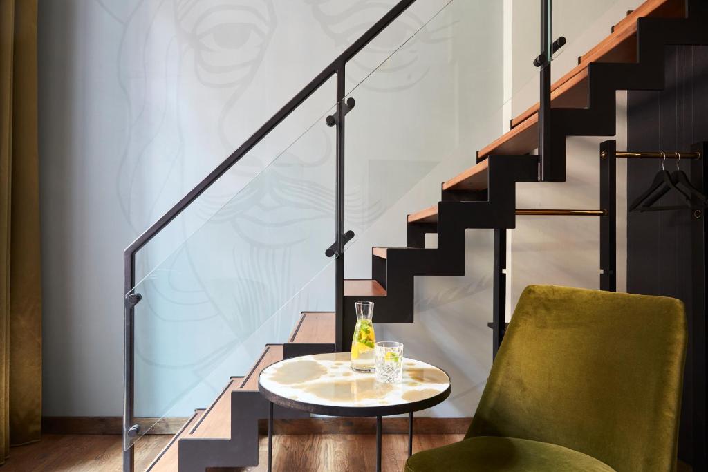 Hotel Indigo The Hague - Palace Noordeinde, an IHG Hotel - Premium Loft Queen Room
