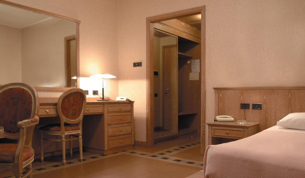 Monica Hotel Fiera - Habitación Doble Económica - Anexo
