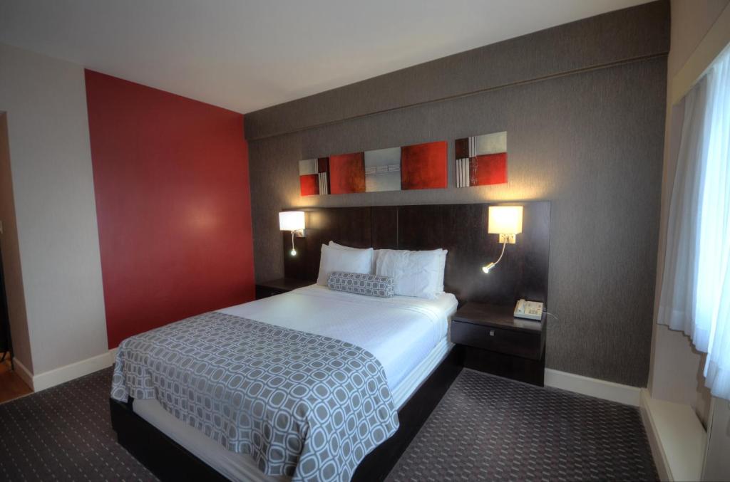 Armon Plaza Montreal Airpt, Trademark Collection by Wyndham - Queen Studio Suite - Non-Smoking