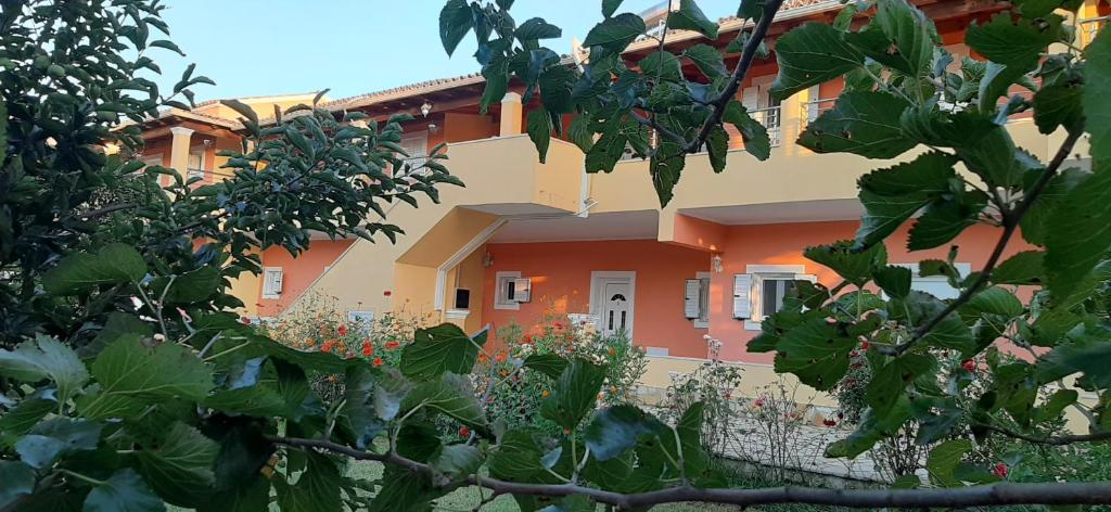 Budova, kde se apartmán nachází