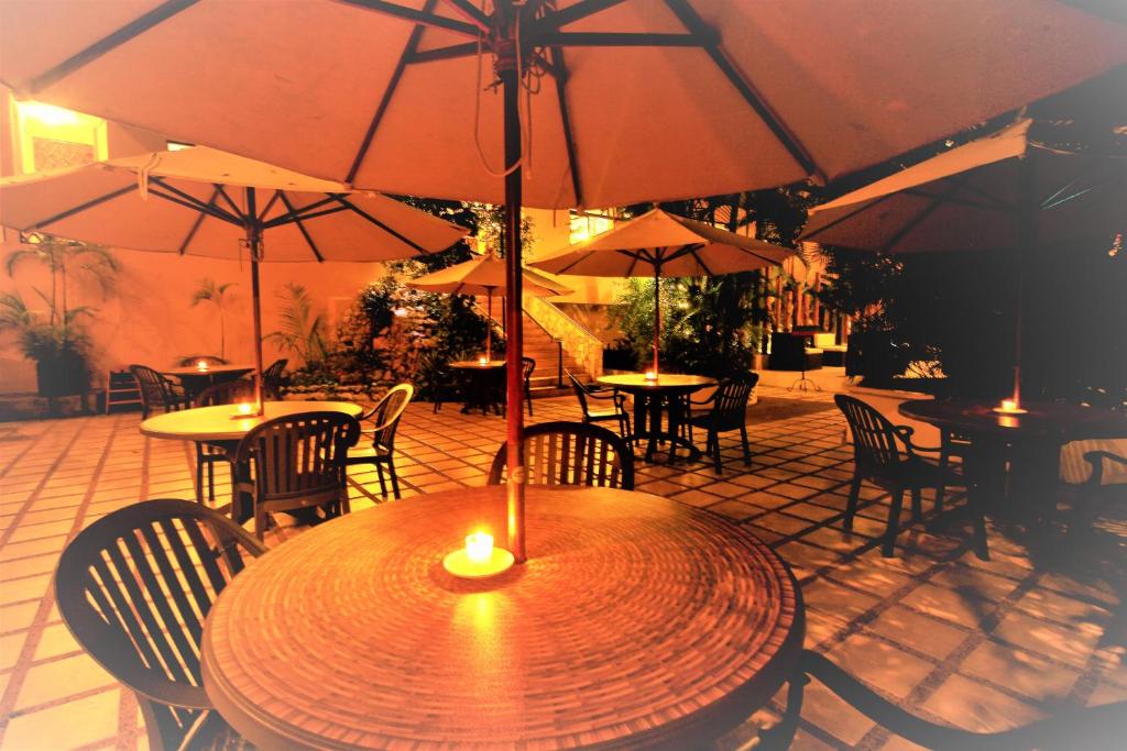 Restaurace v ubytování Maya Tulipanes Express