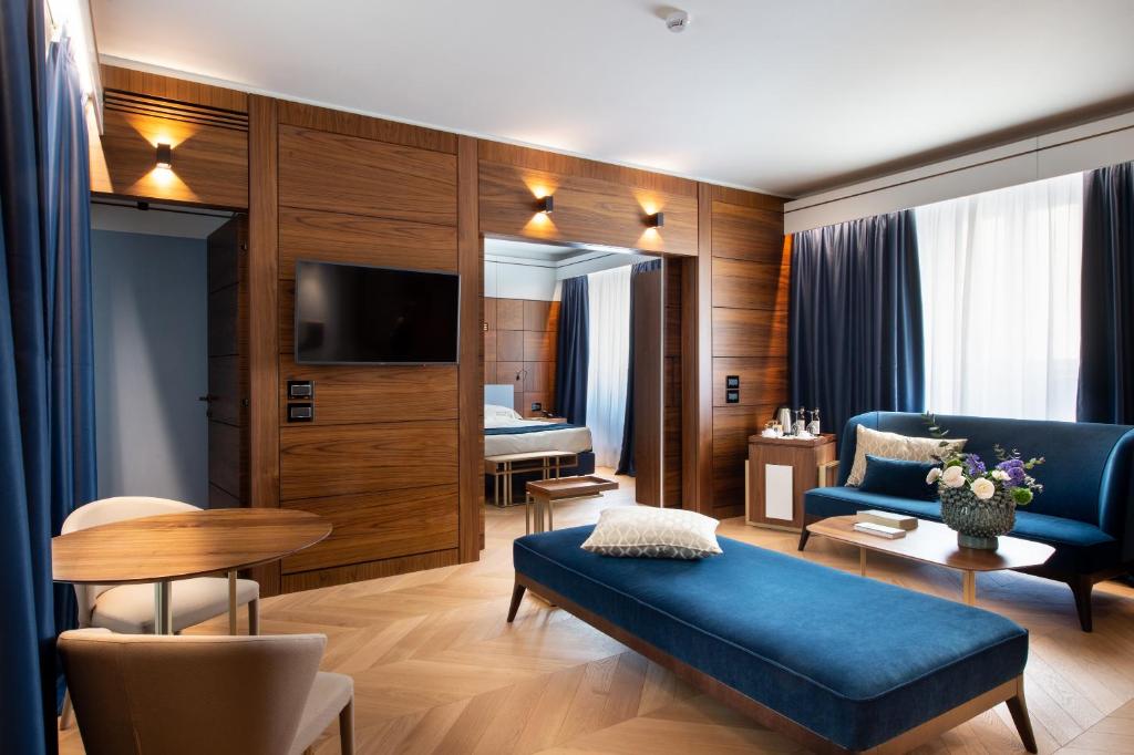TV a/nebo společenská místnost v ubytování Hotel degli Orafi