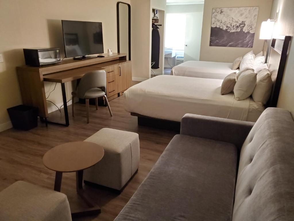 Wyndham Garden San Diego - 