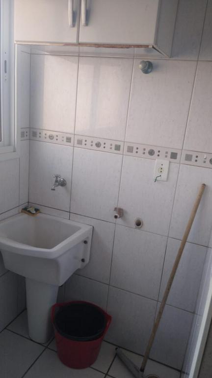  APARTAMENTO Vl GUILHERMINA 90 METROS DA PRAIA - AR CONDICIONADO !! !!!