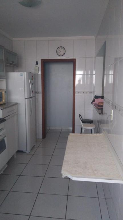  APARTAMENTO Vl GUILHERMINA 90 METROS DA PRAIA - AR CONDICIONADO !! !!!
