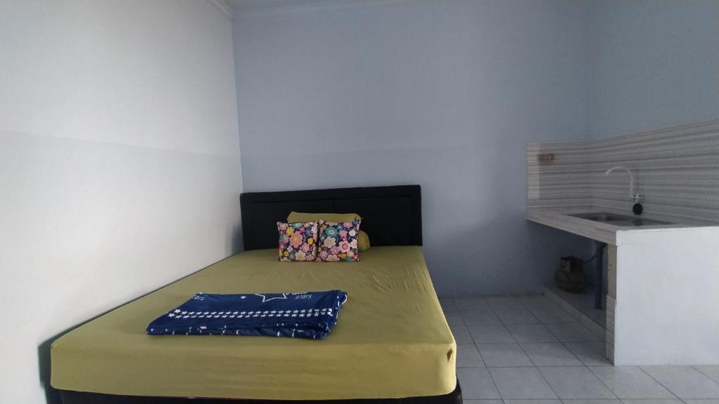 Omah Kost Family Syariah - Deluxe Double Room (2 Adultos + 1 Niño)
