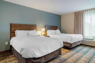 MainStay Suites Newnan Atlanta South - Efficiency Queen Suite With Two Queen Beds - Accessible/Non-Smoking
