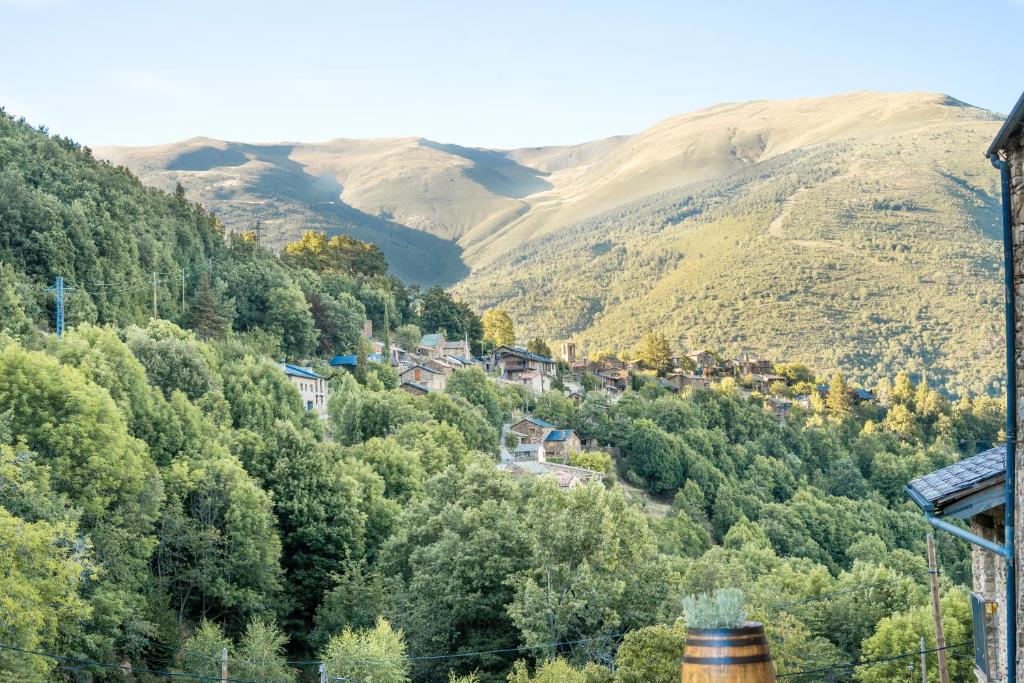 Casa Rural El Tiró de Nevà, Nevà – Updated 2022 Prices