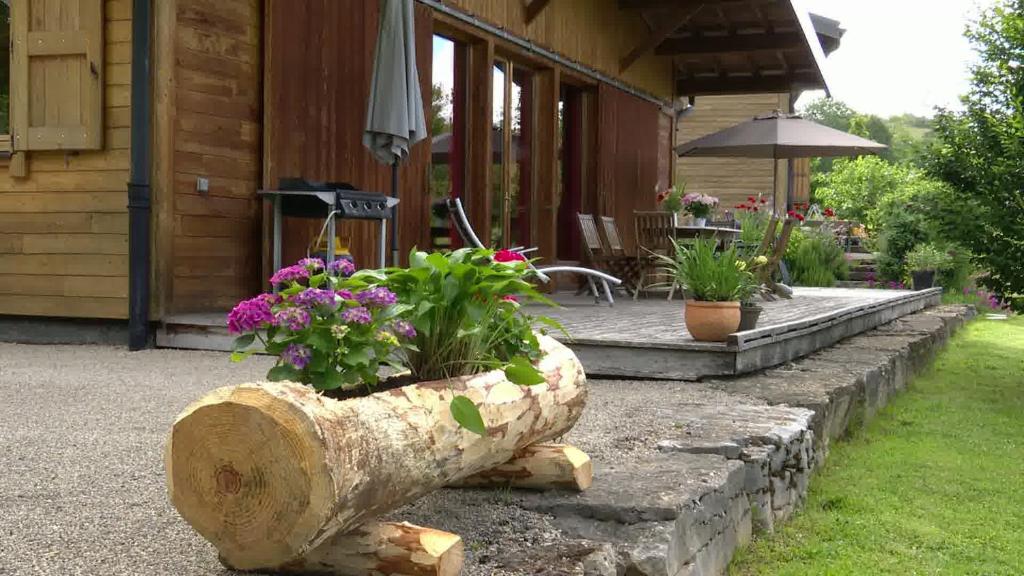 Taman di luar Gîte des Conquettes