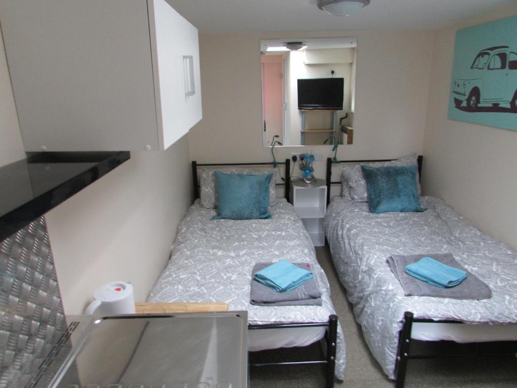 Φωτογραφία από το άλμπουμ του Independent two bed en-suite annex, close to city στο Κέμπριτζ