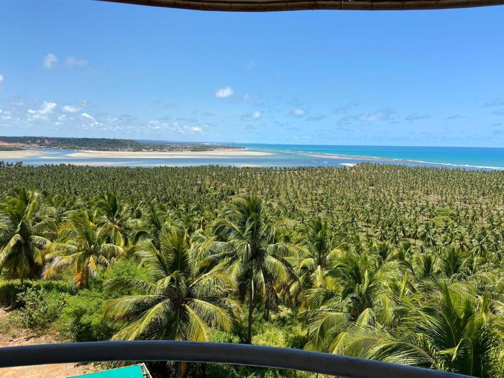  Apto na ponta verde e pertinho do mar!