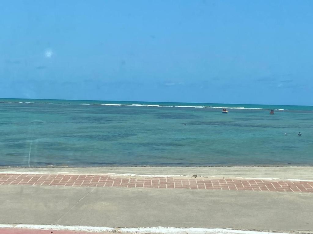  Apto na ponta verde e pertinho do mar!