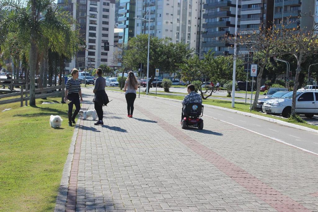  Casa no Centro próxima Avenida Beiramar Norte excelente localização