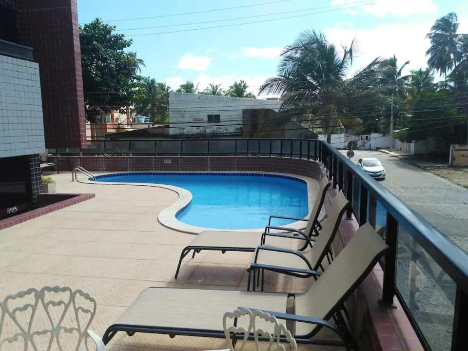  Apt mobiliado com piscina