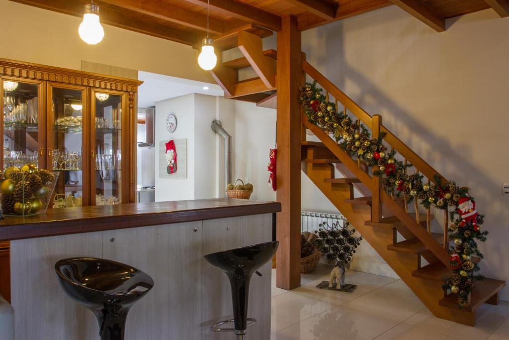  Ampla Cobertura no Centro de Gramado