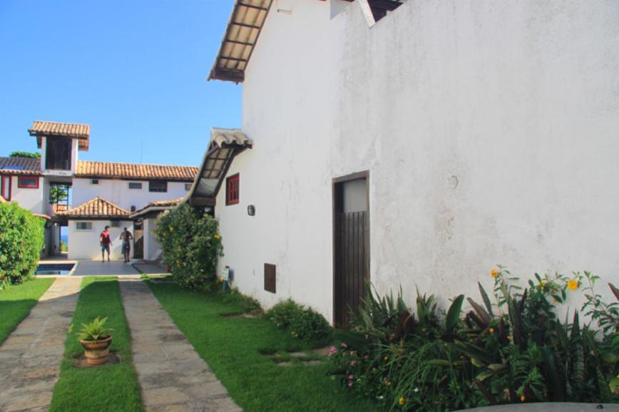  Casa em condomínio com os pés na areia de Geribá - 3 suítes