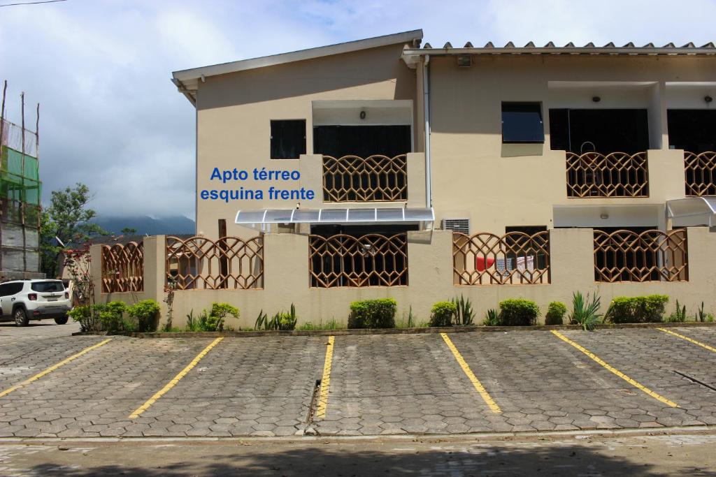  Apartamento familiar a 200m da areia da praia