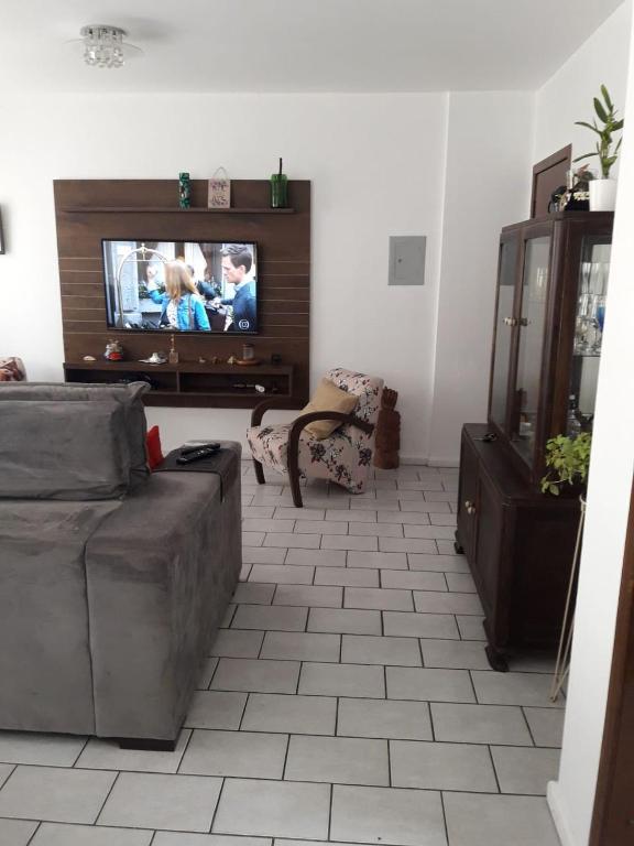  Apto 100 mts do mar